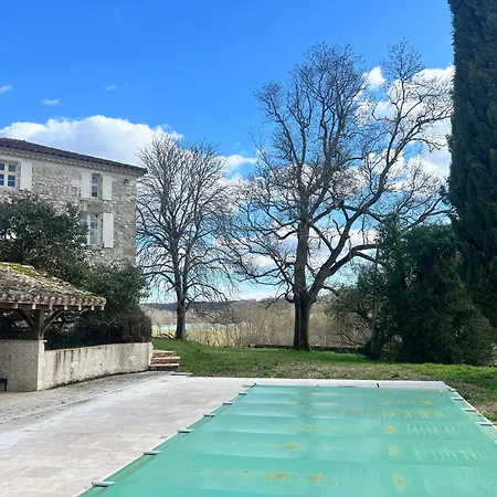 Hébergement de vacances Maison 8 Couchages Piscine Privée *